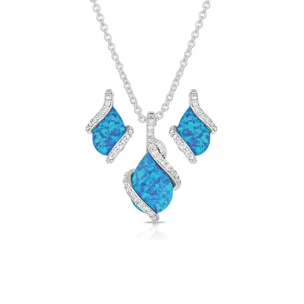 Montana Silversmiths River Lights Turquoise Necklace